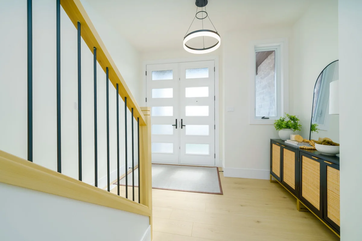 Starlit Homes modern bathroom vanity with quartz countertop in Ausable Bluffs Ailsa Craig Ontario